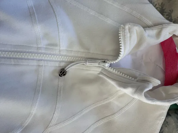 Define Lululemon Jacket - Image 3