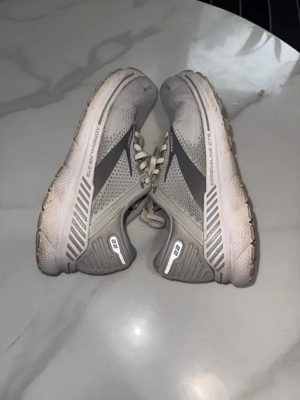 Brooks Women's Adrenaline GTS Running Shoes - Light Gray/Off-White - Image 7