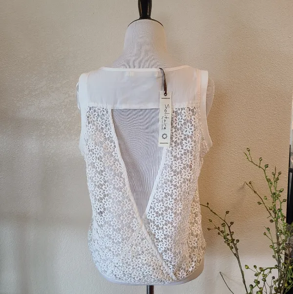 Solitaire White Lace Tank Top Medium - Image 5