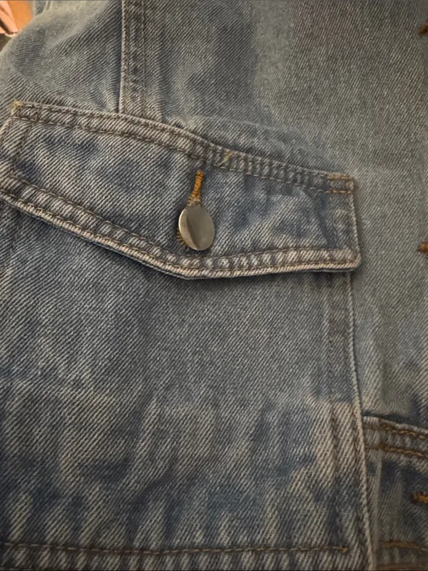 SHEIN Light Blue Cropped Denim Jacket - Image 5