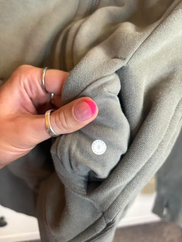 Lululemon Scuba Full-Zip Hoodie - Image 4