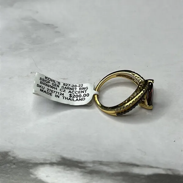 Genuine Garnet Ring Kohls Red/Gold size 7 Gold - Image 3