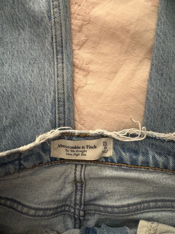 Abercrombie Jeans - Image 7
