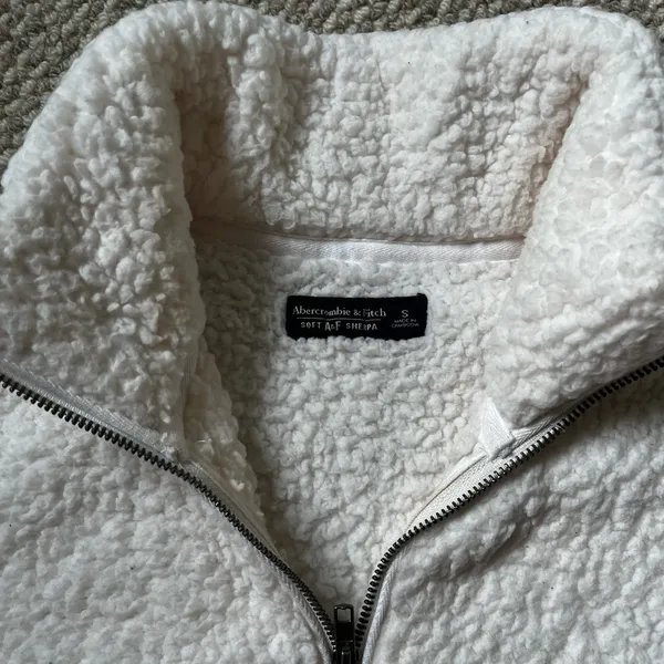 Abercrombie Sherpa Faux Fur Half Zip Sweatshirt Pullover - Small - Image 3