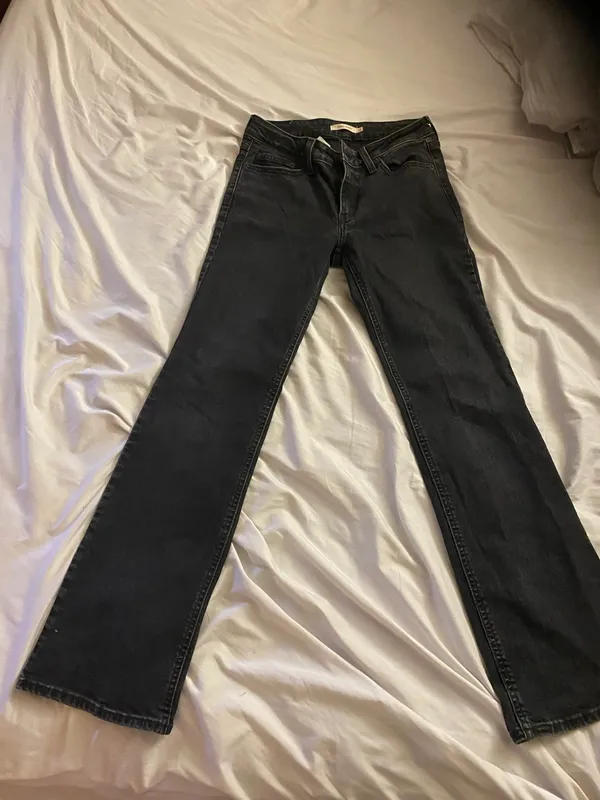 Levi's Low-Rise Bootcut Jeans - Image 2