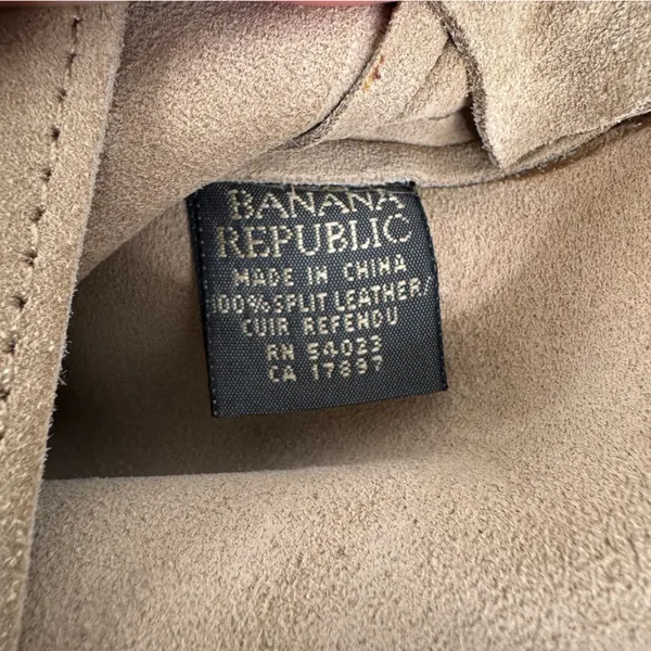 Banana Republic Suede Shoulder‎ Bag - Image 4