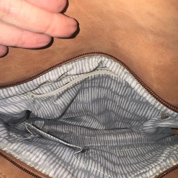 Elegant Tan Crossbody Bag - Image 7