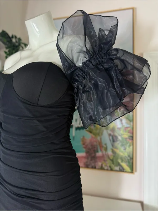 Black Ruched Bodycon Mini Dress Sweetheart Organza Ruffle Sleeves Size Small - Image 4