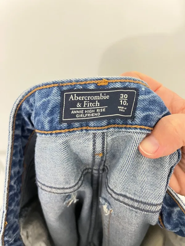 Abercrombie & Fitch Size 30 (10R) Annie High Rise Girlfriend Jeans - Image 9