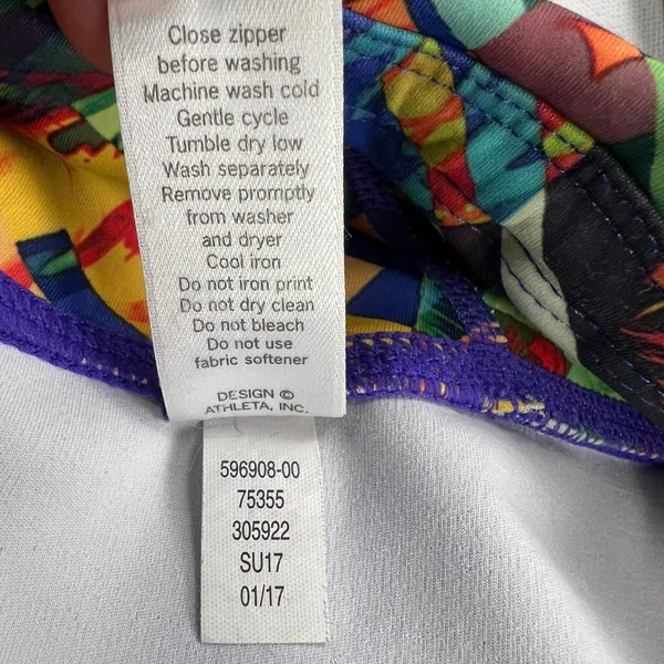 Athleta Kaleidoscope Sonar Capri Compression Leggings Colorful Abstract Size M - Image 8