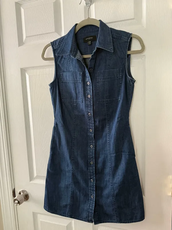 Banana Republic Mini Denim Dress - Image 4