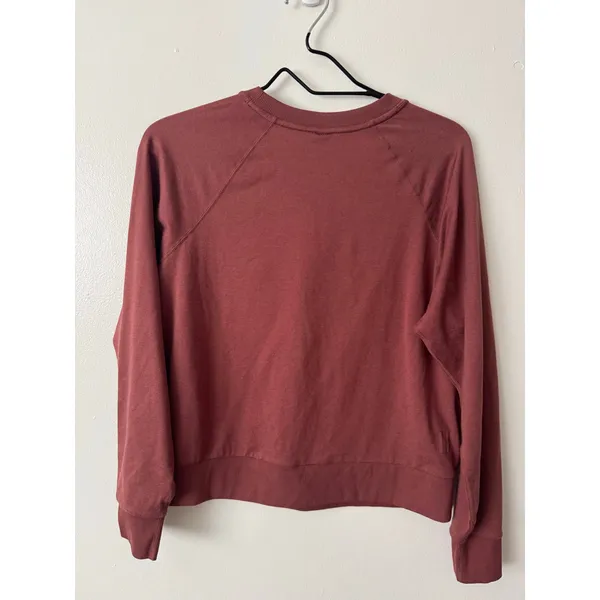 Vuori XS Halo Long Sleeve Crewneck in Rosewood Pink - Image 5