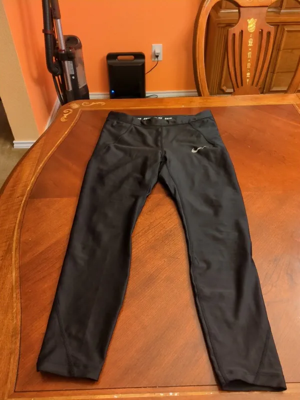 Nike Womens Power Essential Crop Tight Leggings Black Dri-Fit Size M - Image 5