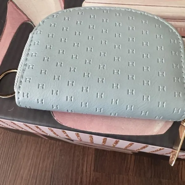Halston blue wallet luxury designer - Image 2