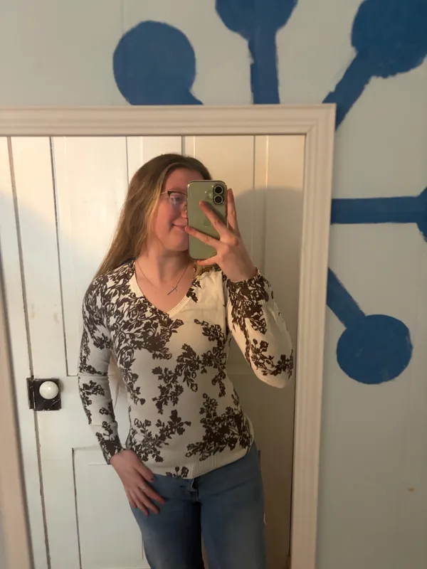 Gap brown and white long sleeve shirt - Image 2