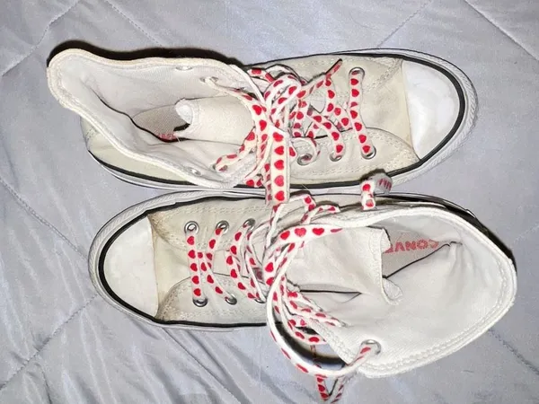Converse Chuck Taylor High Top – Custom Heart “Love” Design – Women’s 6 / Men’s - Image 3