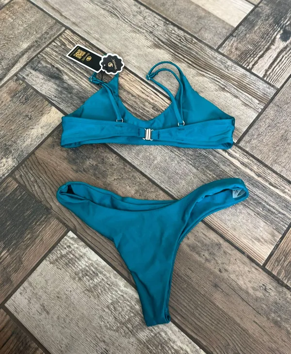 Seamless Handmade Swimsuit - Image 3