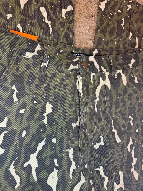 American Bazi Olive Camo Rhinestone Wide Leg Pants High Rise NWT Size L - Image 6