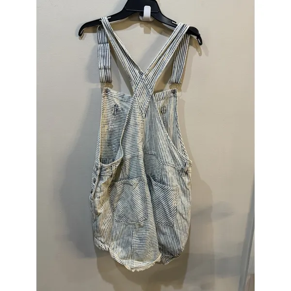 Free People Ziggy Denim Shortalls in a striped "Find Your Way Back" wash Size XL - Image 3