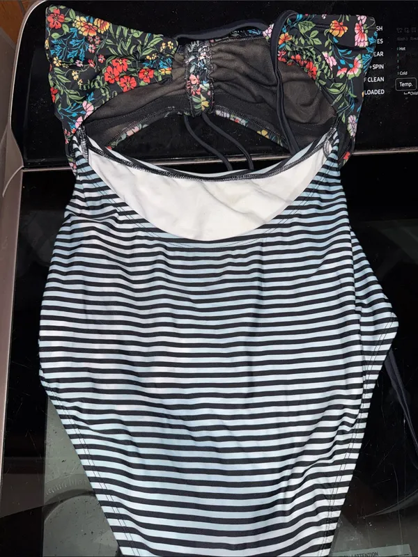 Time and Tru Black Striped One-Piece Swimsuit with Floral Bust - Image 3