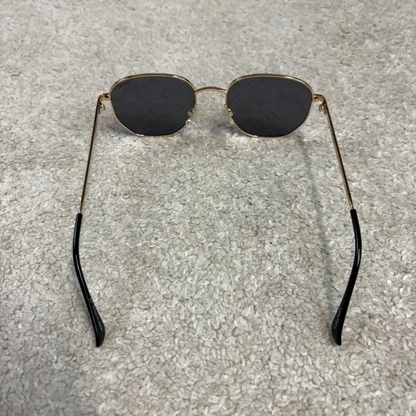 Quay Women's Big Time Metal Hexagonal Frame Polarized Sunglasses Gold - Image 2