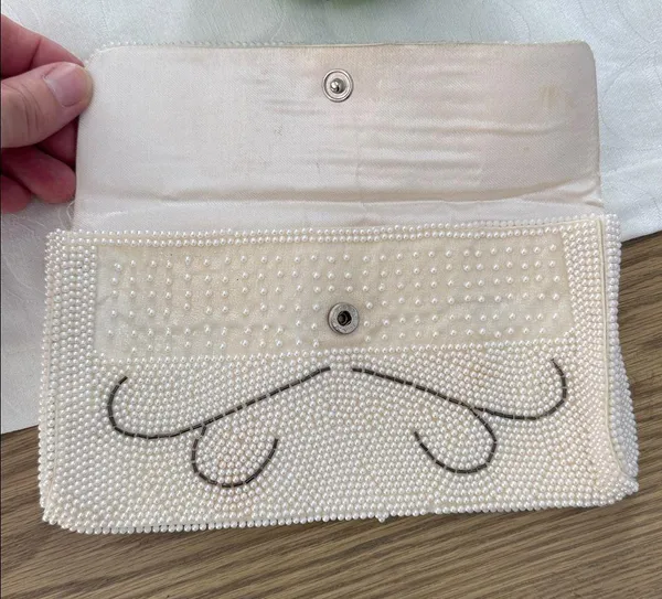 Vintage beaded clutch - Image 2