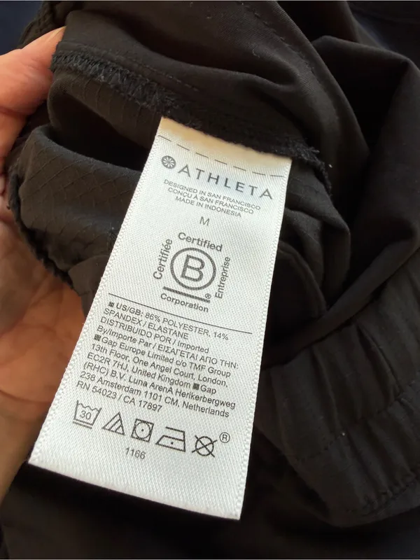 Athleta Boundless Cargo Jogger Pants Black Medium Ripstop - Image 6
