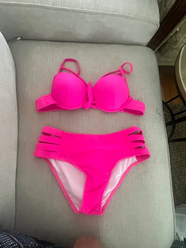 Make a splash with this vibrant pink bikini set. Perfect for a day at the beach or lounging by the pool. - Image 2