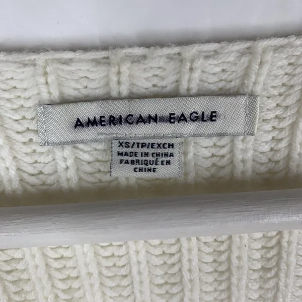 American Eagle Size XS‎ Sweater Henley Cropped Long Sleeve Chunky Knit Women’s - Image 3