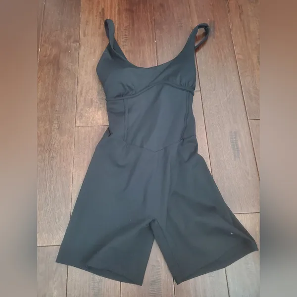 Cross Back Jumpsuit One Puece Workout Scrunch Butt Yoga Size Medium New - Image 5