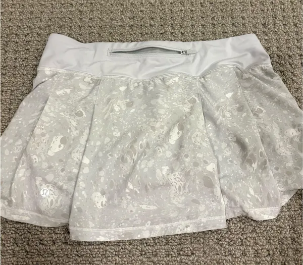 Lululemon Skirt Pace Rival Mid-Rise - Image 2