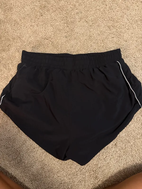 Fabletics shorts - Image 2