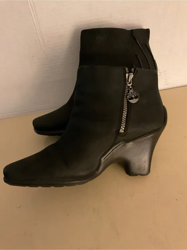 Timberland women Black Nubuck leather Chelsea Ankle Boots US 9 - Image 8
