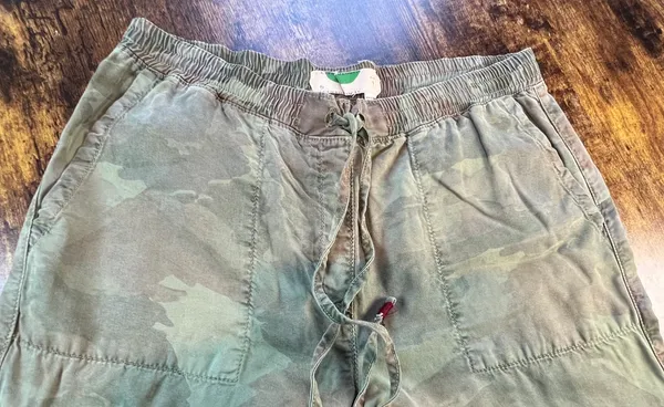| Women’s Leda Utility joggers. Size: S. - Image 3