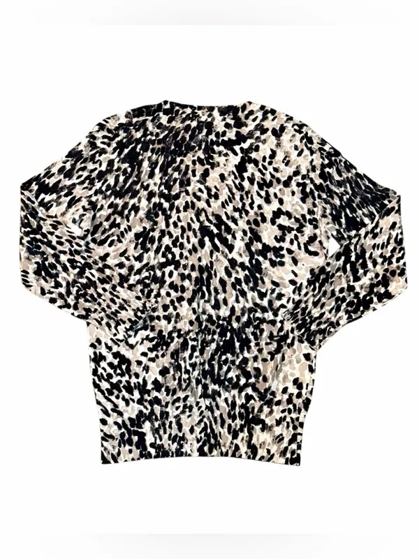 Banana Republic Gray Black & White Leopard Print Crew Neck Knit Sweater Sz S - Image 6
