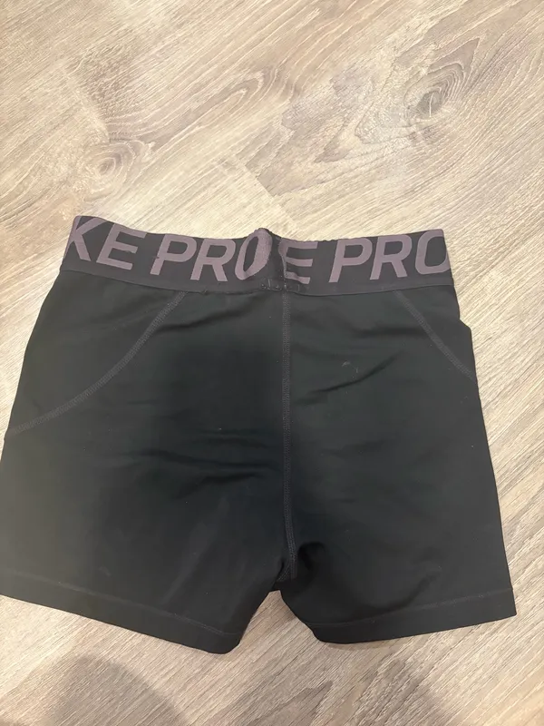 Nike Pros Women’s Black - Image 3