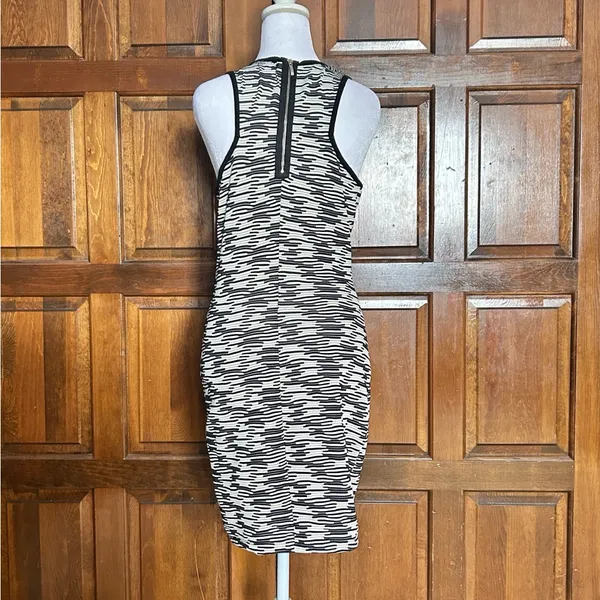Zara Trafaluc Black‎ & White Pattern Halter Sleeveless Bodycon Dress Size Medium - Image 3