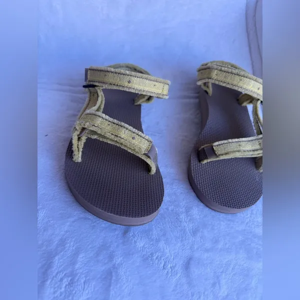 TEVA ORIGINAL UNIVERSAL MARESSA SANDALS WOMEN’s Size 7 Shoes light yellow - Image 14