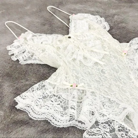 Vintage Ruffled Lace-Up Lace Bodysuit Lingerie in White | Size S - Image 2