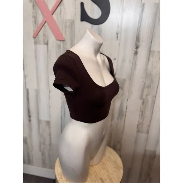 Brown Crop Top XS Square Neck Short Sleeve Fitted Stretch Basic Brown - Image 6