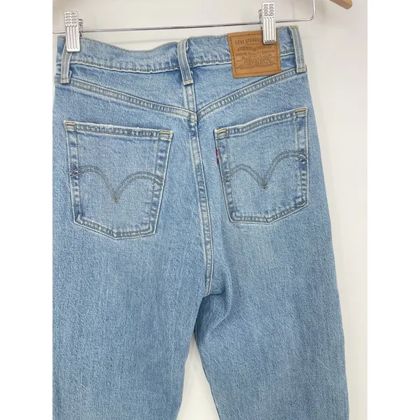 Levi's Women's‎ Ribcage Straight Ankle Premium Jeans Button Fly Size 26 Q0019 - Image 6