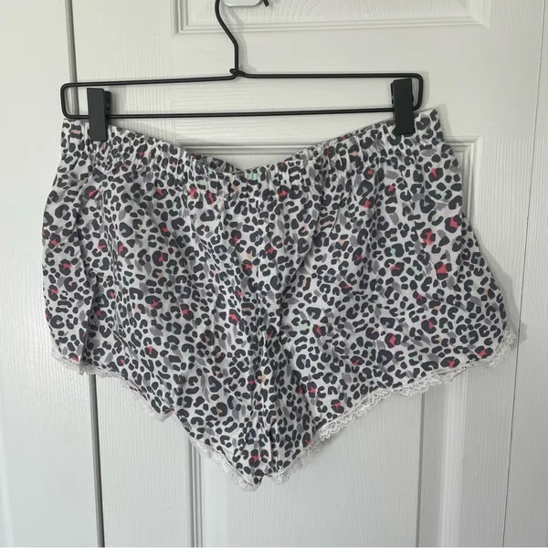 Victorias Secret leopard pajama shorts w lace trim MED - Image 3