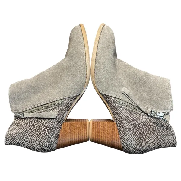 Vionic Anne Booties Womens Size‎ 9.5 Gray Suede Snake Print Ankle Zip Comfort - Image 6