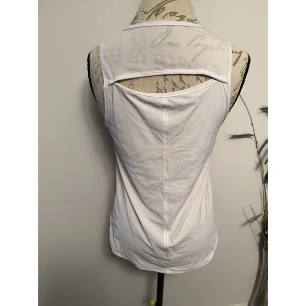 Lululemon Sculpt Tank White‎ Size 6 Flaw - Image 2