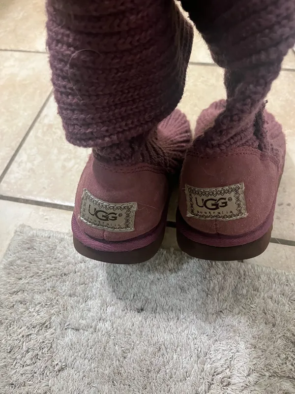 UGG Sweater - Image 2