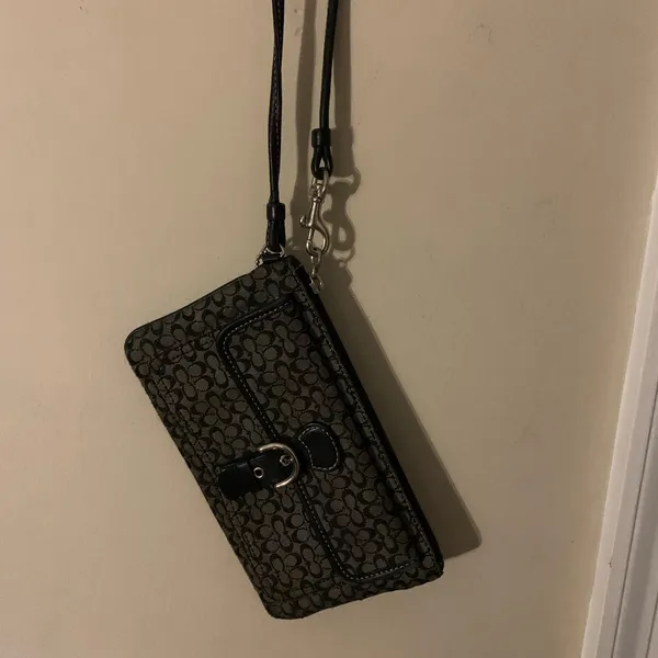 Coach‎ Signature Soho wristlett - Image 2