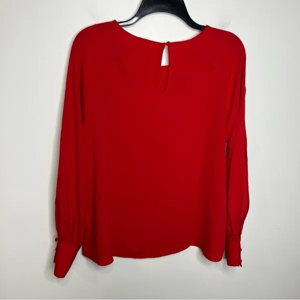Maurices red Fallon blouse open‎ sleeve keyhole back size medium NWT - Image 5