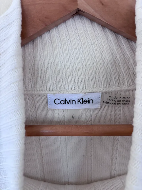 Calvin Klein Sweater - Image 5