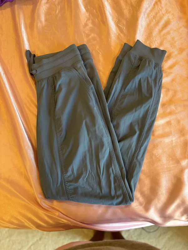 Lululemon jogers - Image 2