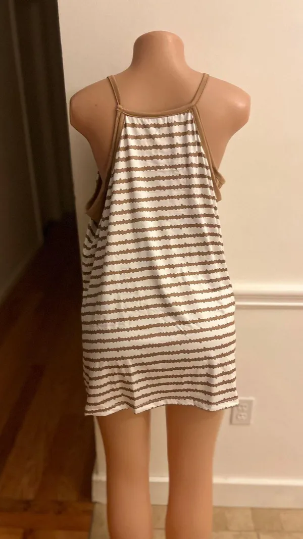 Lpkrt Stylish sleeveless dress with tan and white stripes. Features convenient pockets. - Image 6